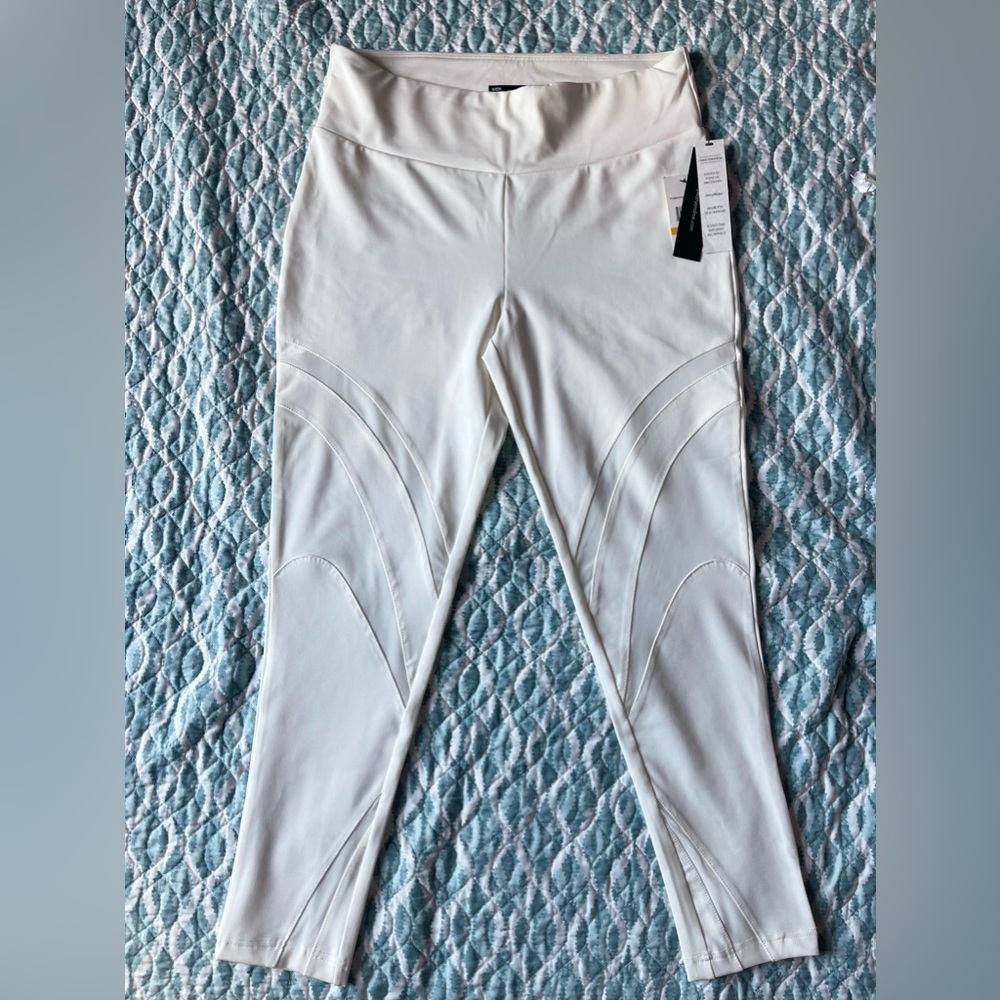 PEONY AND ME WHITE LEGGINGS.